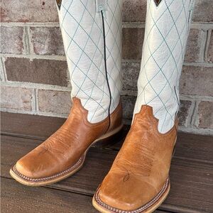 Tin Haul Ladies Boots size 8